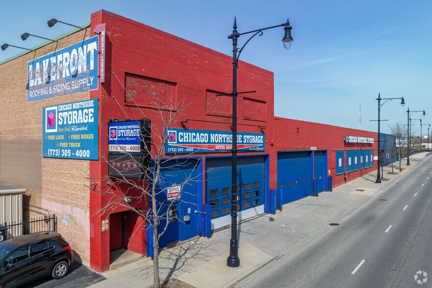More Photos Of 2942-2950 N Western Ave, Chicago Manufacturing For Lease