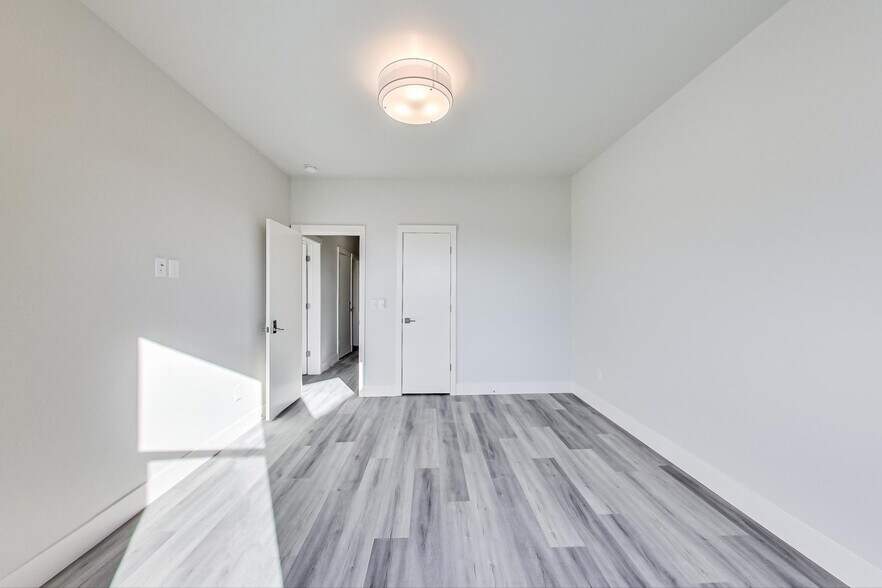 More Photos Of 811-815 Oak St, San Francisco Apartments For Sale