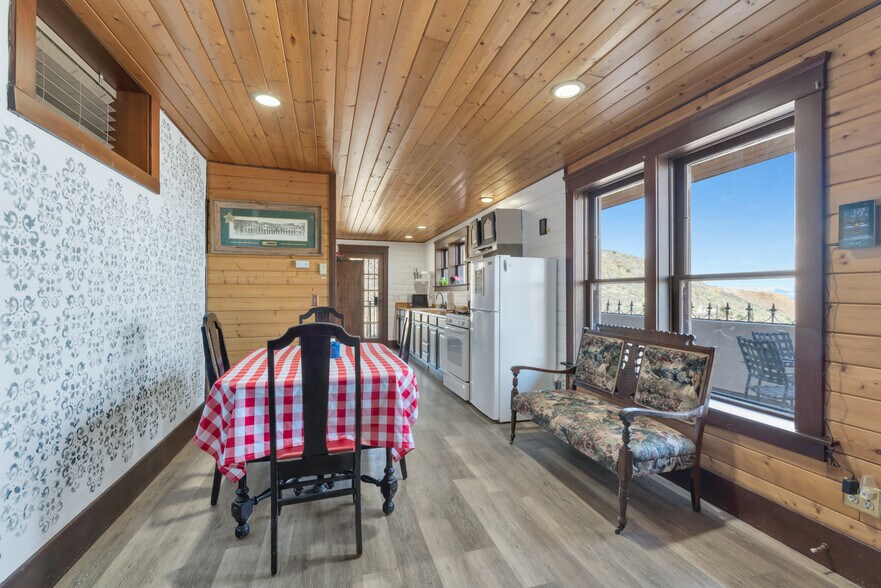 More Photos Of 222 First Ave, Jerome Multifamily For Sale
