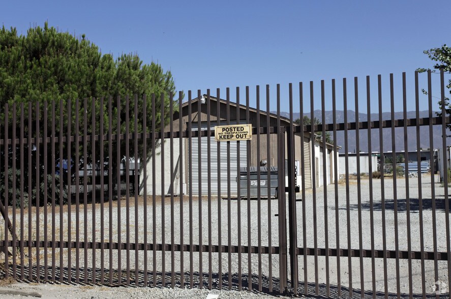 More Photos Of 13664 Whittram Ave, Fontana Specialty For Sale