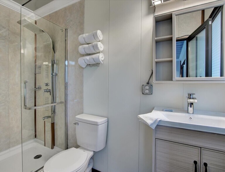 More Photos Of 124 Water Fall Ct, Hot Springs Apartments For Sale