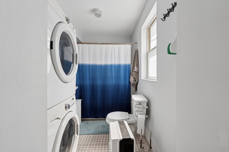 More Photos Of 903 S 13th St, Philadelphia Multifamily For Sale