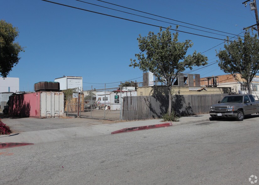 More Photos Of 1635 W 130th St, Gardena Contractor Storage Yard For Sale