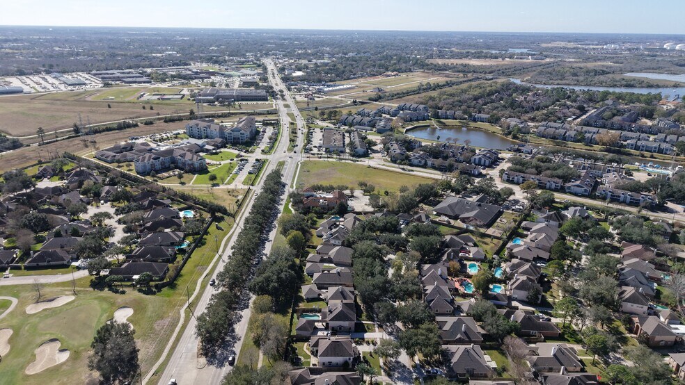 More Photos Of 2622 Marina Bay Dr, League City Medical For Lease