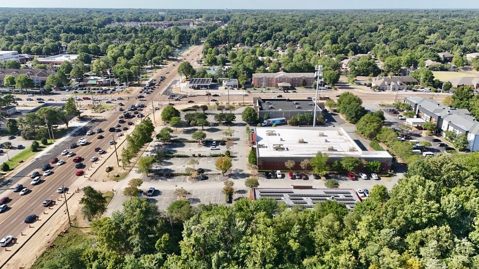 More Photos Of 1275 S Germantown Rd, Germantown Freestanding For Lease