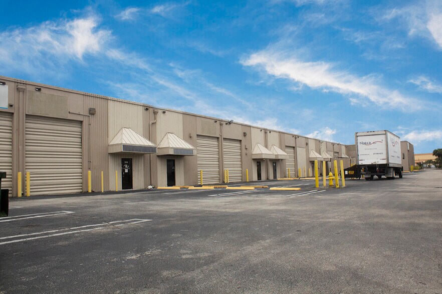 More Photos Of 7200-7256 NW 31st St, Miami Light Manufacturing For Lease