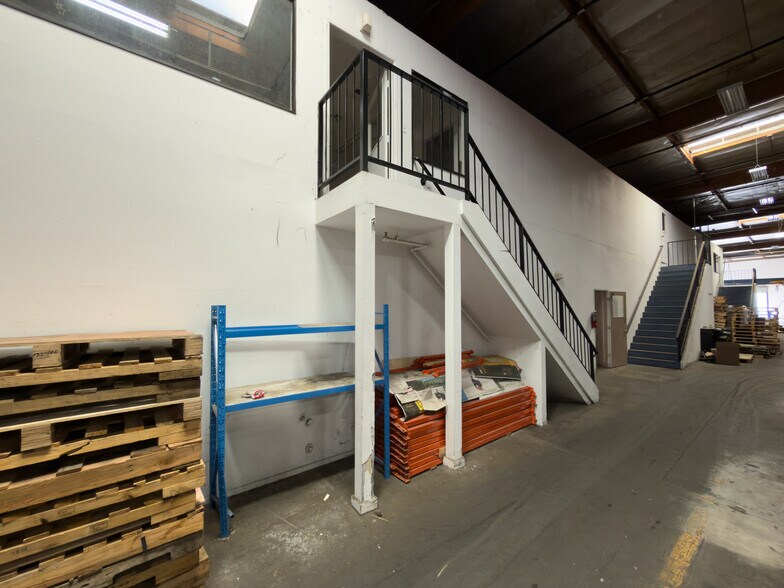 More Photos Of 14245 Lomitas Ave, City Of Industry Warehouse For Lease