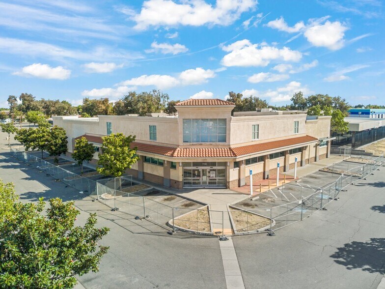 More Photos Of 7155 24th St, Sacramento Drugstore For Sale