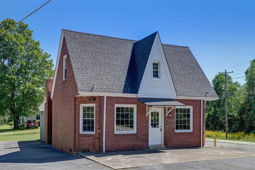 More Photos Of 122 NC Highway 700, Eden Auto Dealership For Sale