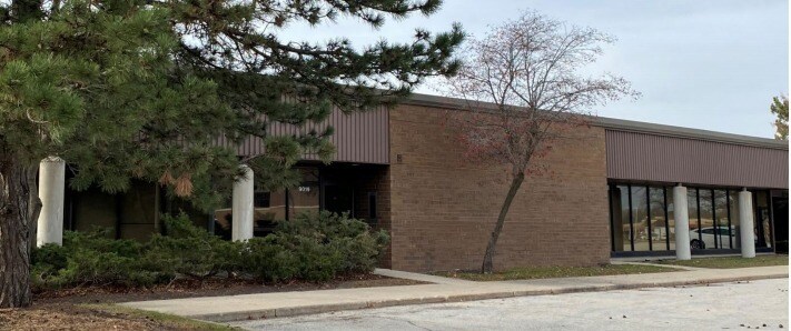 More Photos Of 9045 N Deerwood Dr, Brown Deer Light Distribution For Sale