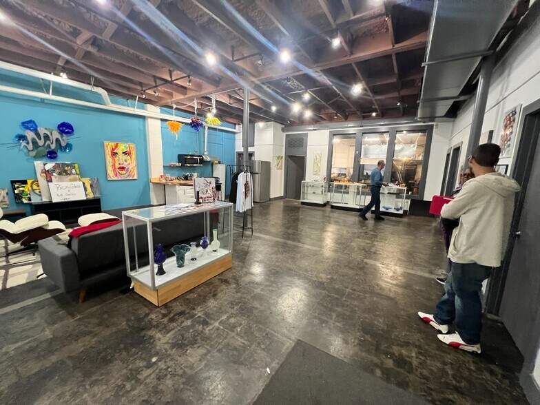 More Photos Of 615 S 27th St, Saint Petersburg Warehouse For Sale