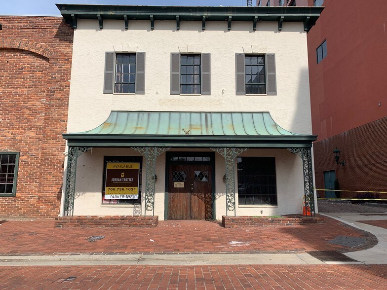 More Photos Of 15 7th St, Augusta Restaurant For Sale