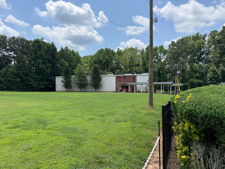 More Photos Of 5496 Highway 92, Acworth Religious Facility For Sale