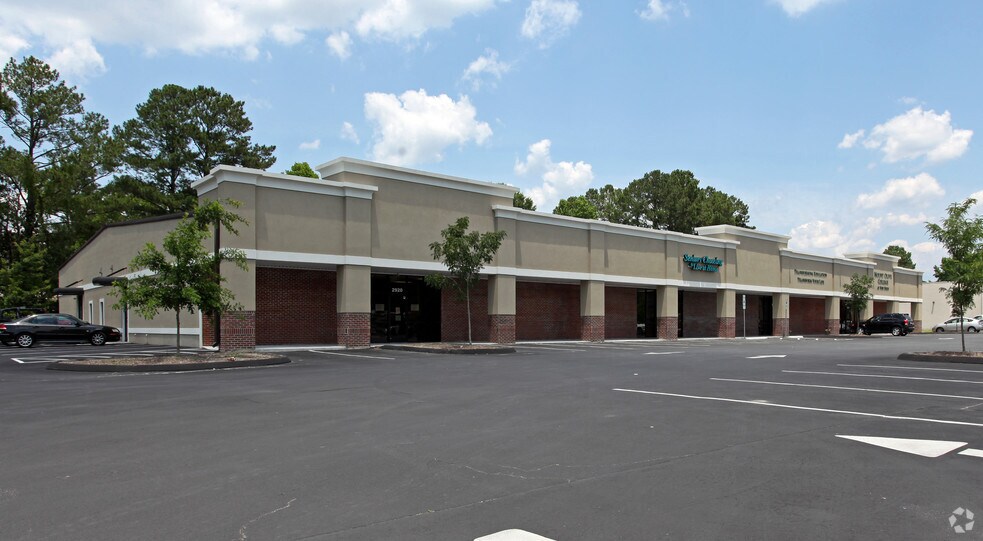 Primary Photo Of 2908-2920 Trent Rd, New Bern Department Store For Lease