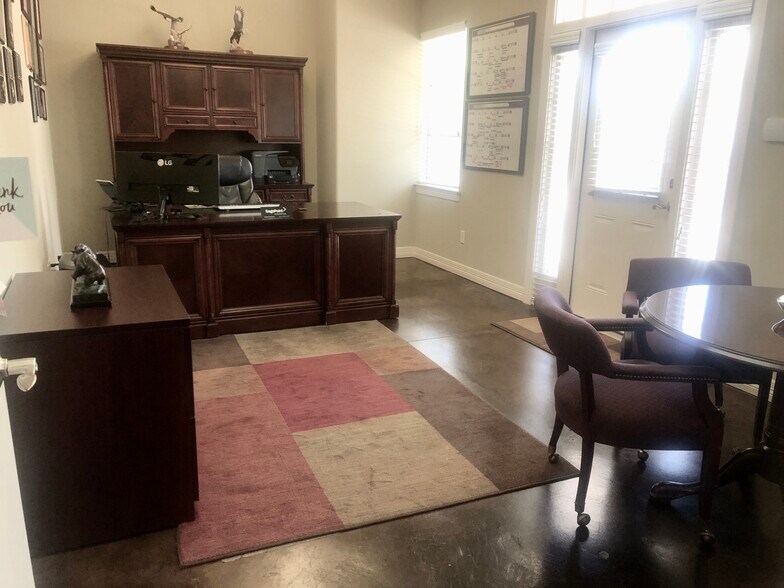 More Photos Of 305 W Spring Creek Pky, Plano Medical For Sale