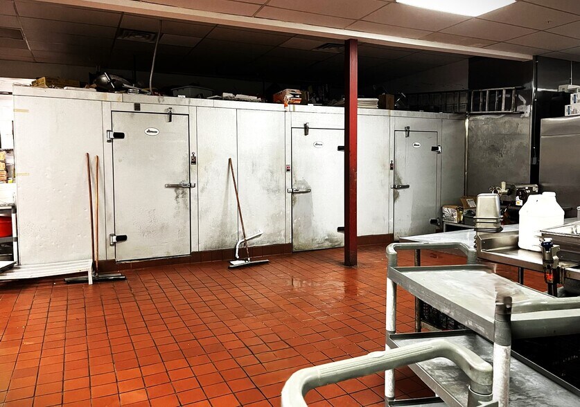 More Photos Of 4001 Riverdale Rd, Ogden Restaurant For Sale