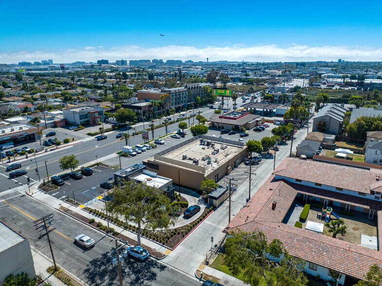 More Photos Of 605-619 W Manchester Blvd, Inglewood Unknown For Lease