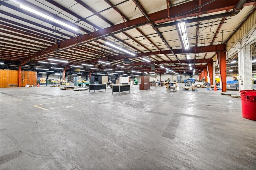 More Photos Of 1121 Annadale Ave, Sanger Refrigeration Cold Storage For Lease