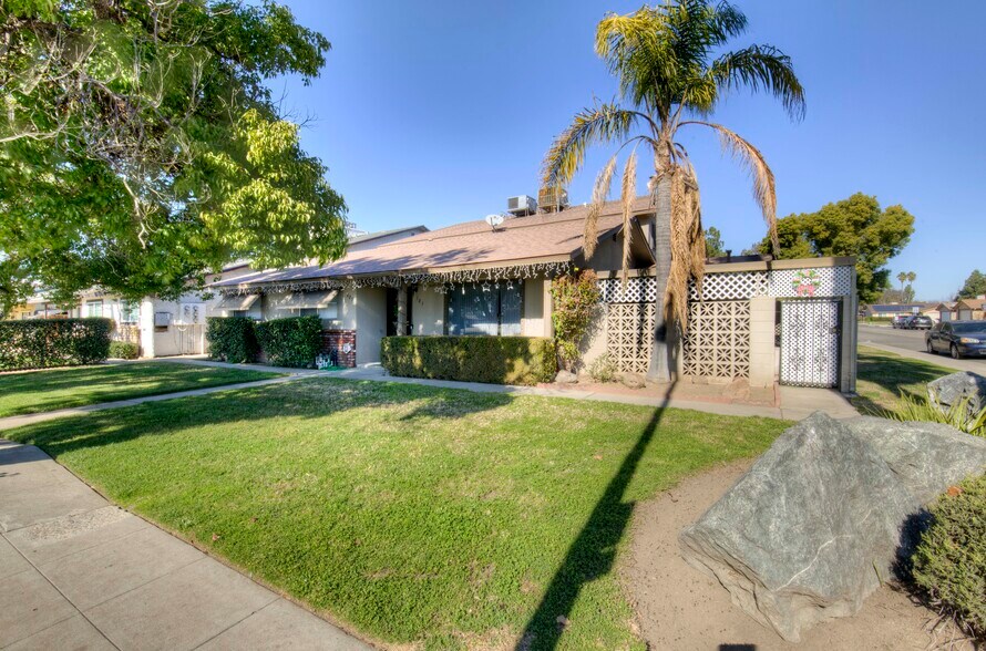 More Photos Of 605 W Ashlan Ave, Clovis Apartments For Sale