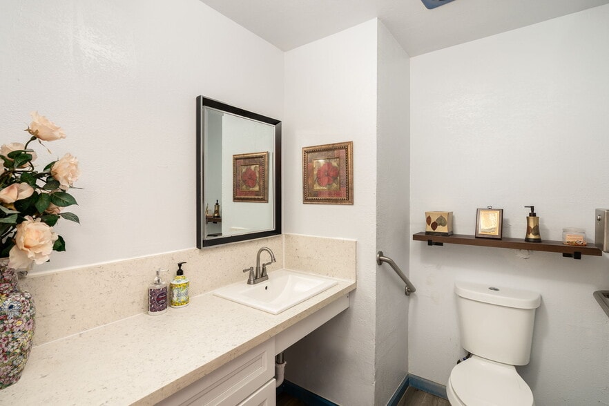 More Photos Of 18905 Standish Ave, Hayward Assisted Living For Sale