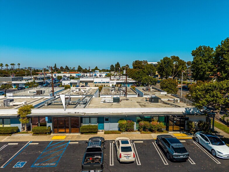 More Photos Of 1761 W Romneya Dr, Anaheim Medical For Lease