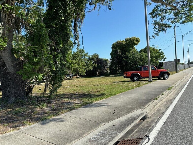 More Photos Of 0 Albert Pl, Sarasota Land For Sale