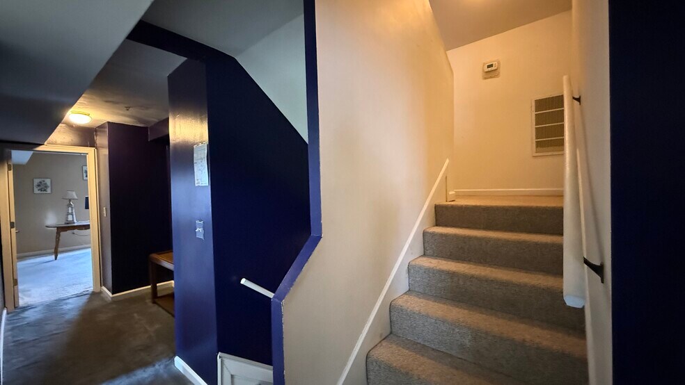 More Photos Of 5212 Astor Pl SE, Washington Assisted Living For Lease