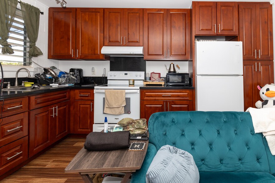 More Photos Of 231 Lehua St, Wahiawa Multifamily For Sale