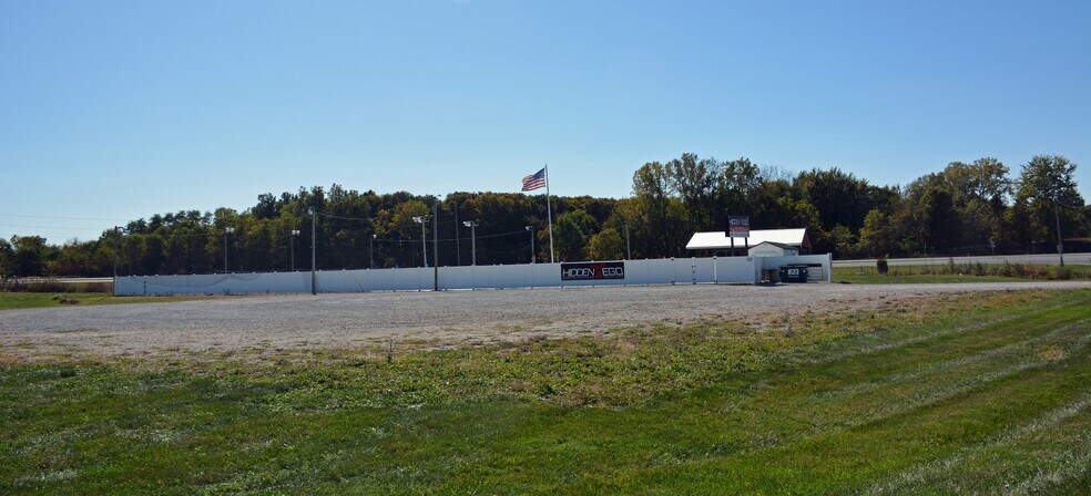 More Photos Of 555 Ohio st, Kendallville Land For Sale