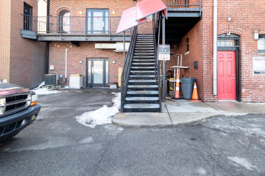 More Photos Of , Indianapolis General Retail For Sale