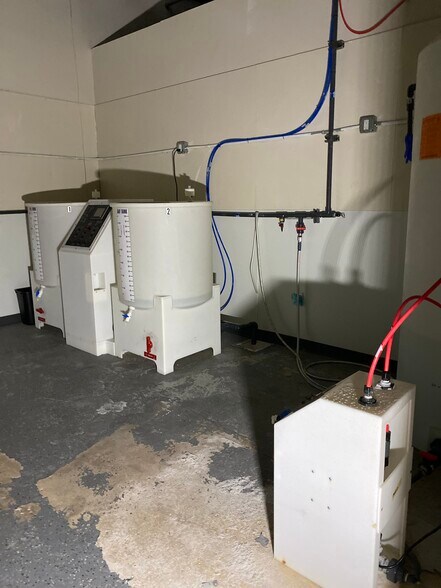 More Photos Of 4300-4302 Fairmont Pky, Pasadena Unknown For Lease