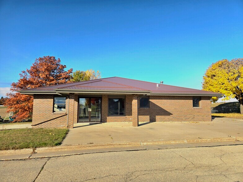 Primary Photo Of 110 Bierman Rd, Epworth Public Library For Lease