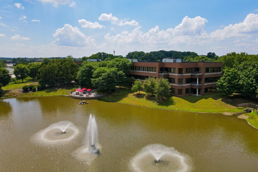 More Photos Of 1525 Valley Center Pky, Bethlehem Unknown For Lease