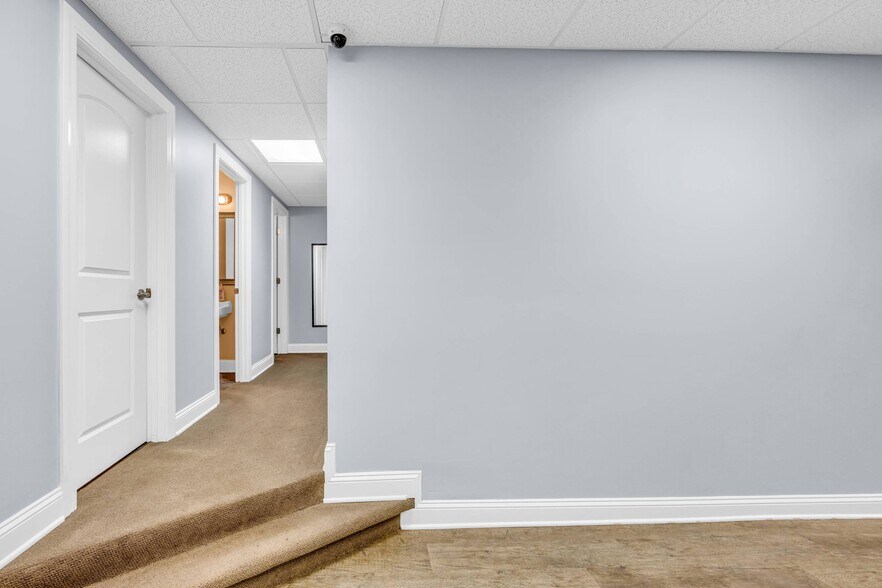 More Photos Of 24 Hartwell St, Royston Office For Sale