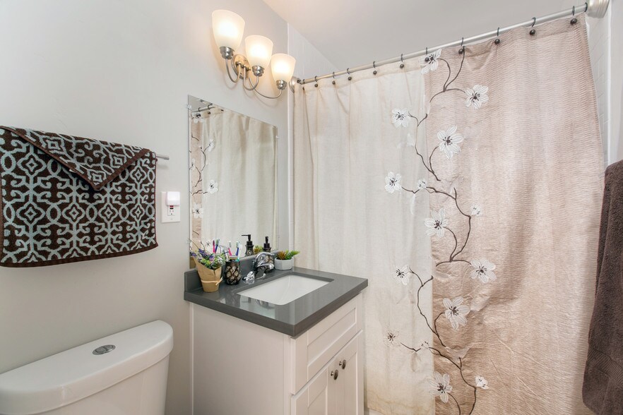 More Photos Of 3960-3968 Helix St, Spring Valley Apartments For Sale