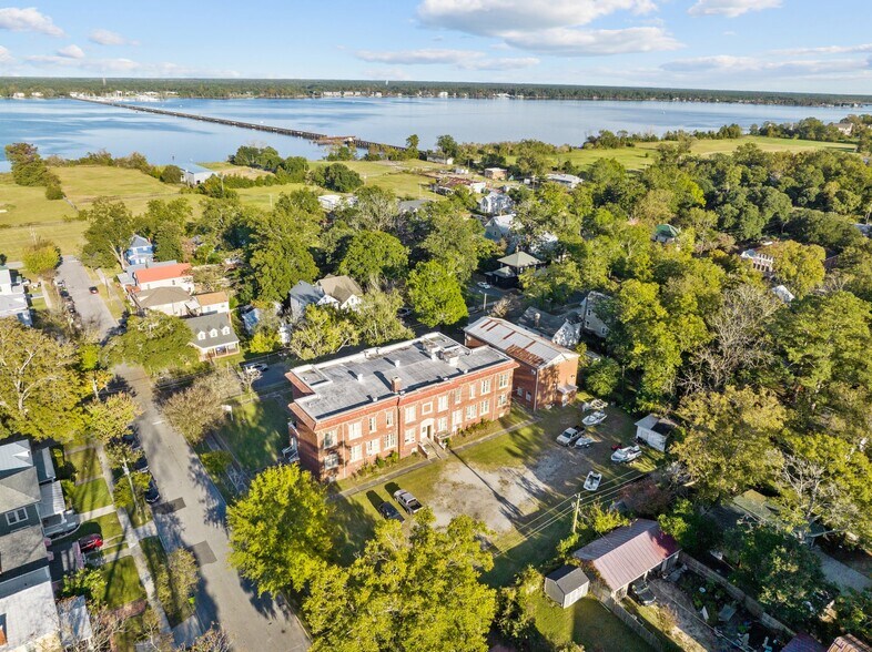 More Photos Of 1217 N Pasteur St, New Bern Specialty For Sale