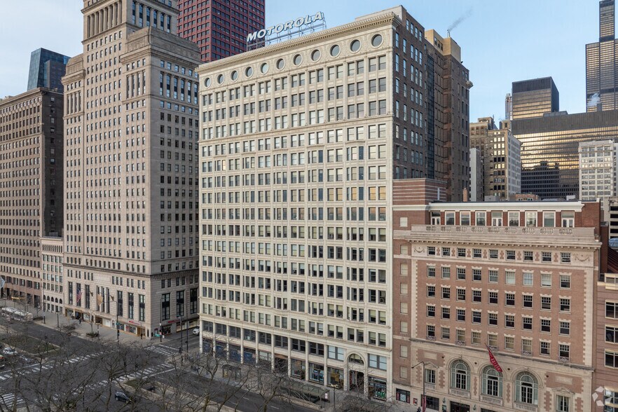More Photos Of 224 S Michigan Ave, Chicago Office For Lease