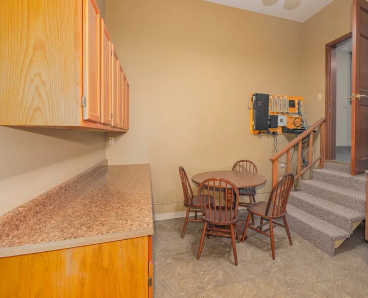 More Photos Of 1015 W Main St, Salem General Retail For Sale