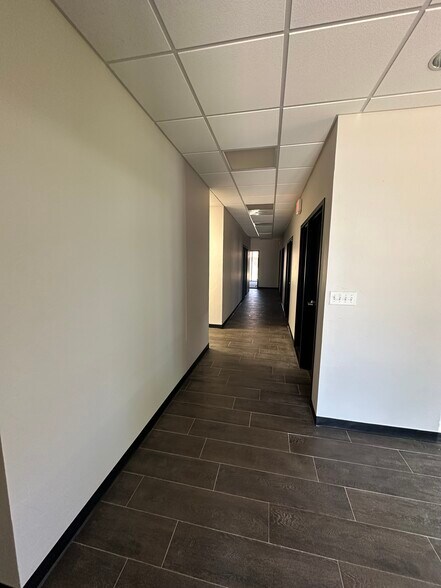 More Photos Of 7100 N Classen Blvd, Oklahoma City Office For Lease
