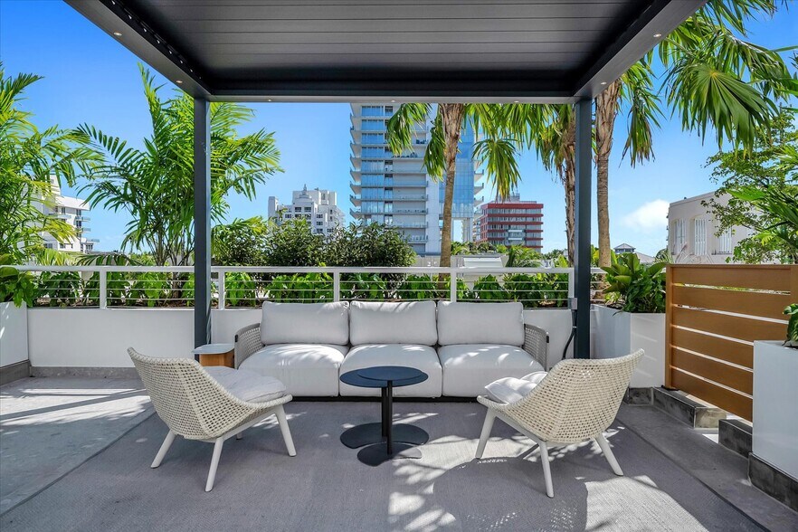 More Photos Of 119 Washington Ave, Miami Beach Office For Lease