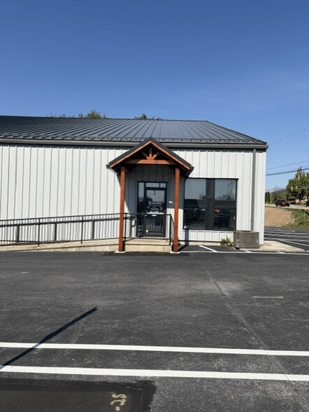 More Photos Of 4141 Linglestown Rd, Harrisburg General Retail For Lease
