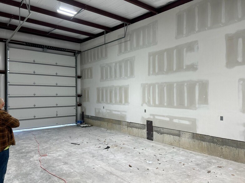 More Photos Of 7080 Ensign Dr, Parkville Warehouse For Sale