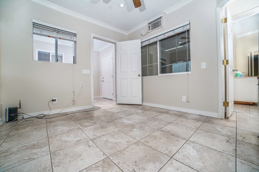 More Photos Of 343 N Clark Ave, Pomona Warehouse For Sale