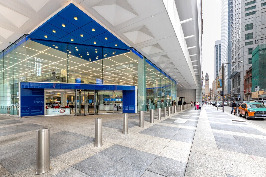 More Photos Of 100 King St W, Toronto Coworking Space