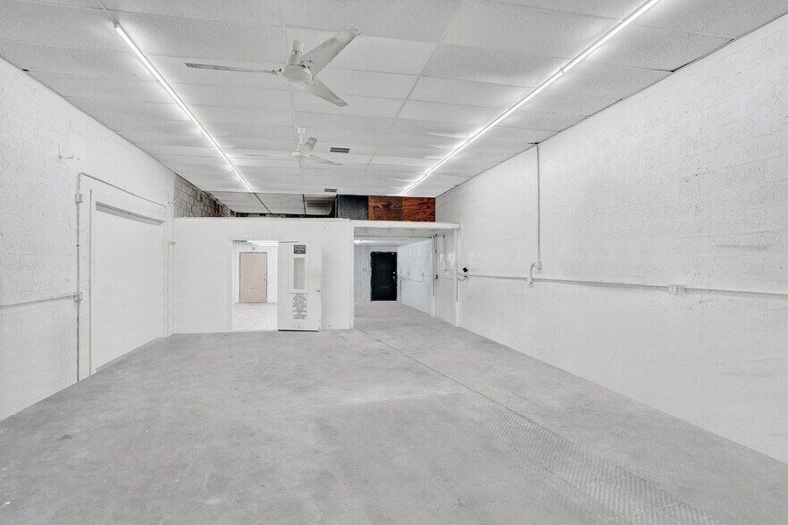 More Photos Of 832 NW 1st St, Fort Lauderdale Industrial For Lease