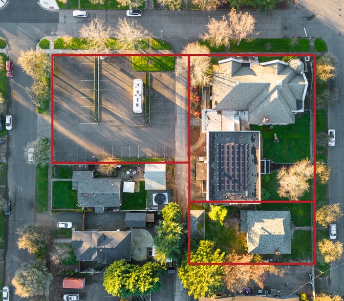 More Photos Of 820 Jefferson St NE, Salem Religious Facility For Sale
