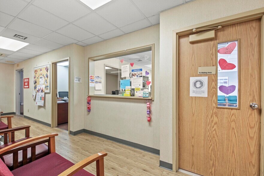 More Photos Of 200 S River St, Plains Medical For Sale