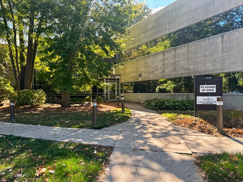 Primary Photo Of 1715 Indian Wood Cir, Maumee Coworking Space