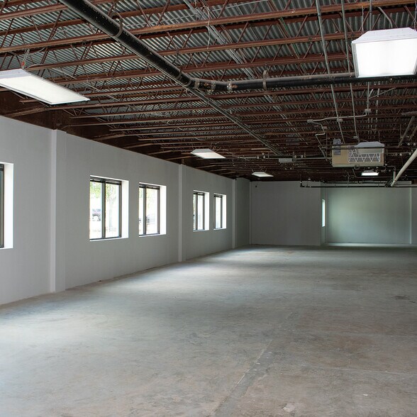 More Photos Of 105 SW Cary Pky, Cary Medical For Lease