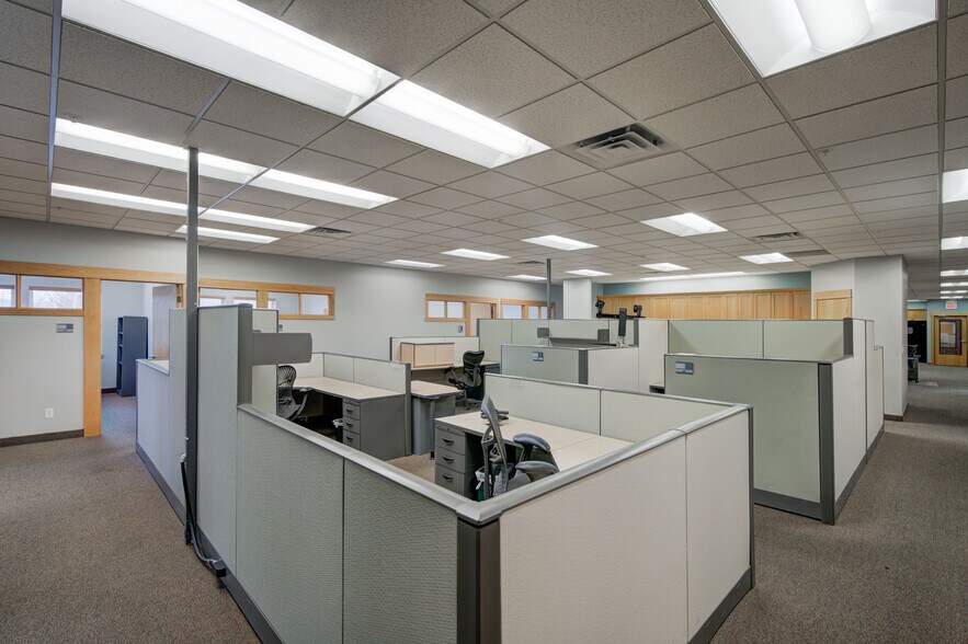 More Photos Of 40 Enterprise Blvd, Bozeman Office For Sale